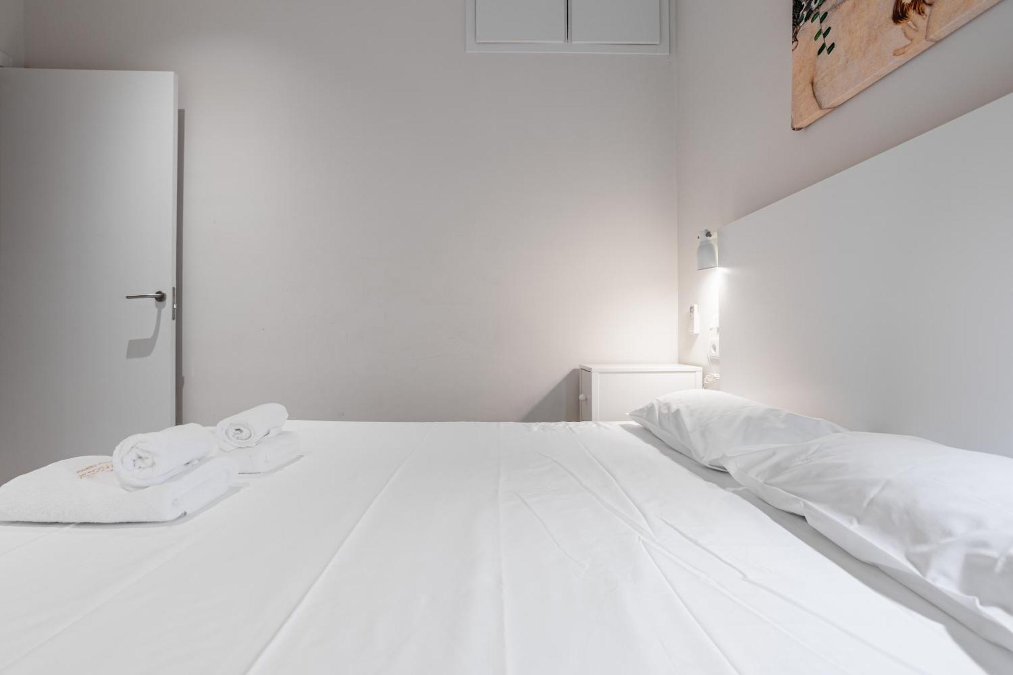 Apt 8 Geranio Жирона Экстерьер фото