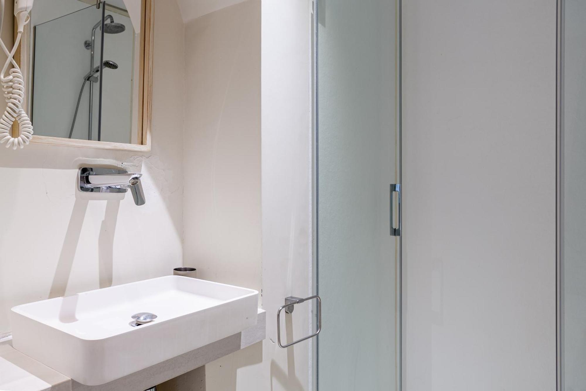 Apt 8 Geranio Жирона Экстерьер фото