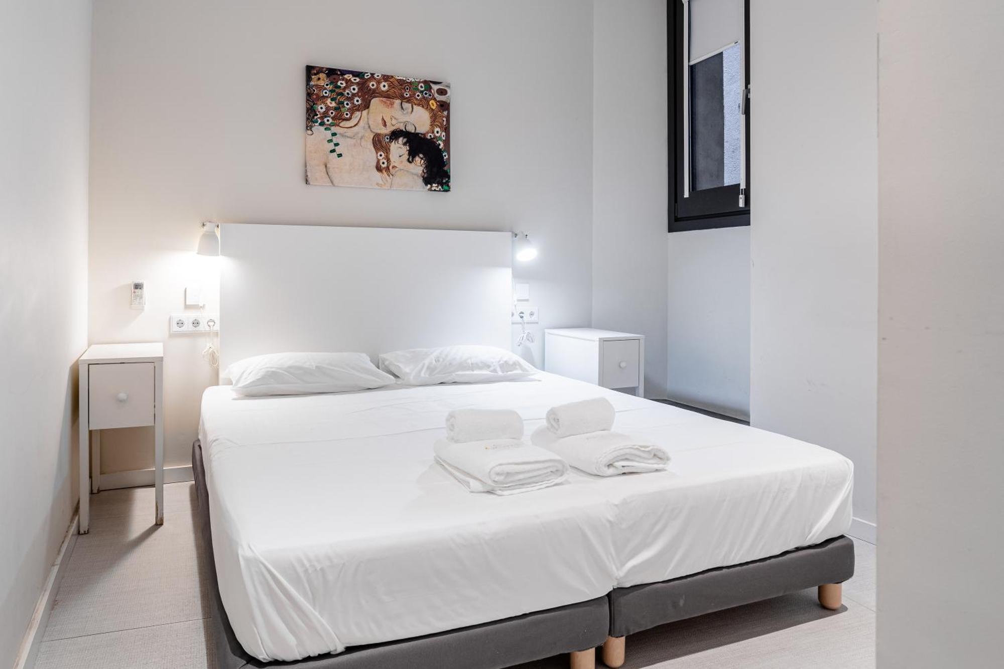 Apt 8 Geranio Жирона Экстерьер фото